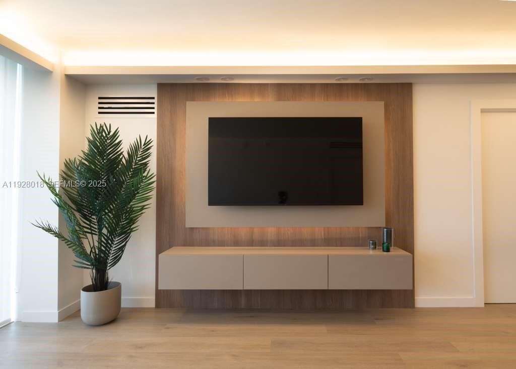 WATERVIEW CONDO - Residential Lease