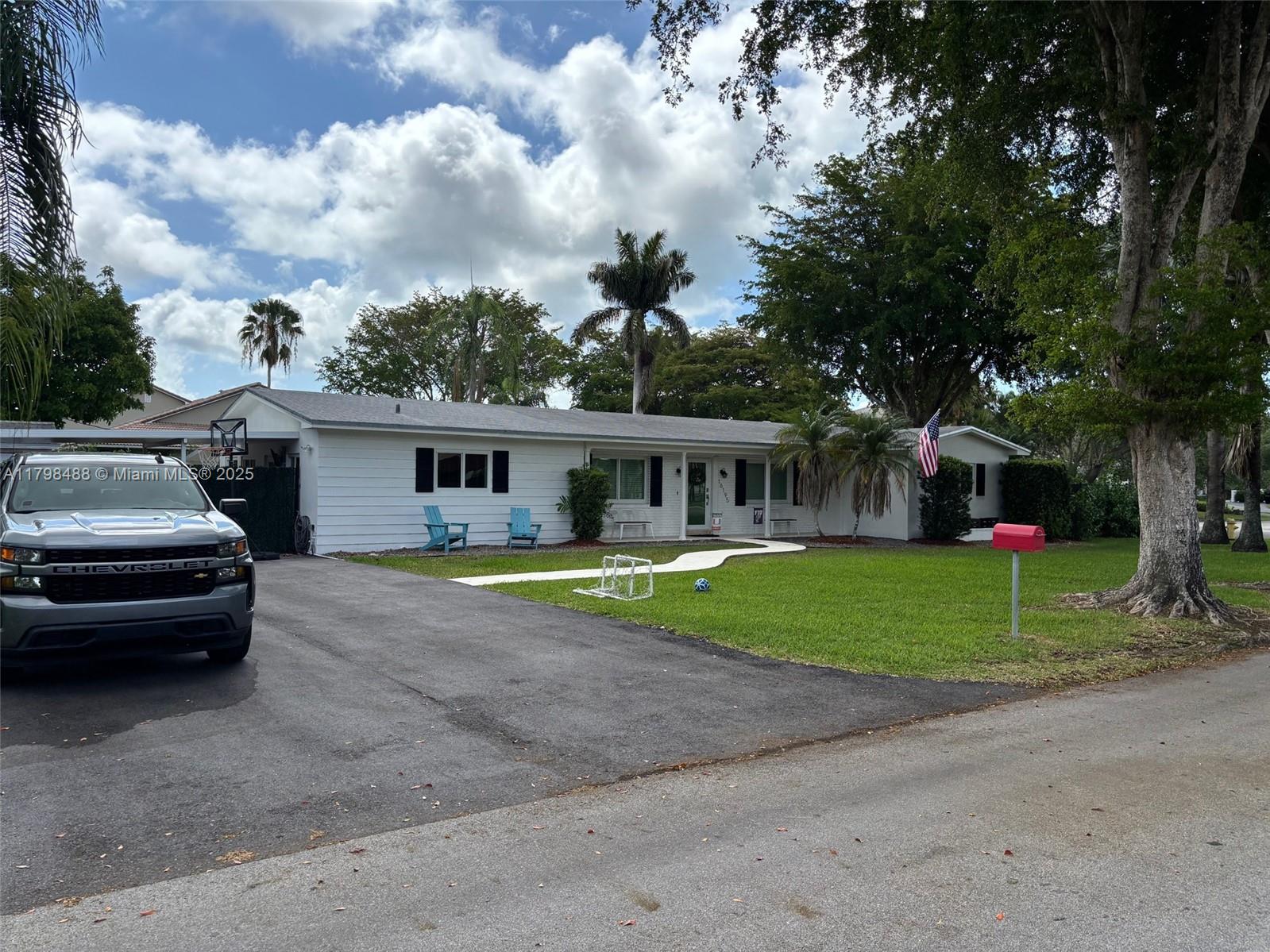 Property for Sale at 16195 Sw 78th Ave, Palmetto Bay, Miami-Dade County, Florida - Bedrooms: 4 
Bathrooms: 3  - $1,435,000