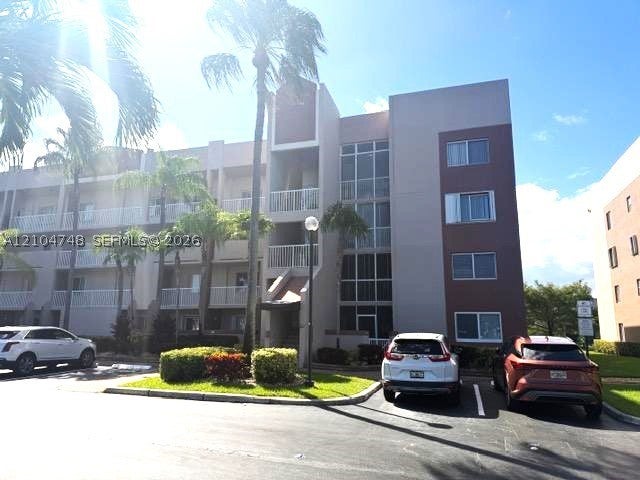 7523 Granville Dr 112, Tamarac FL 33321