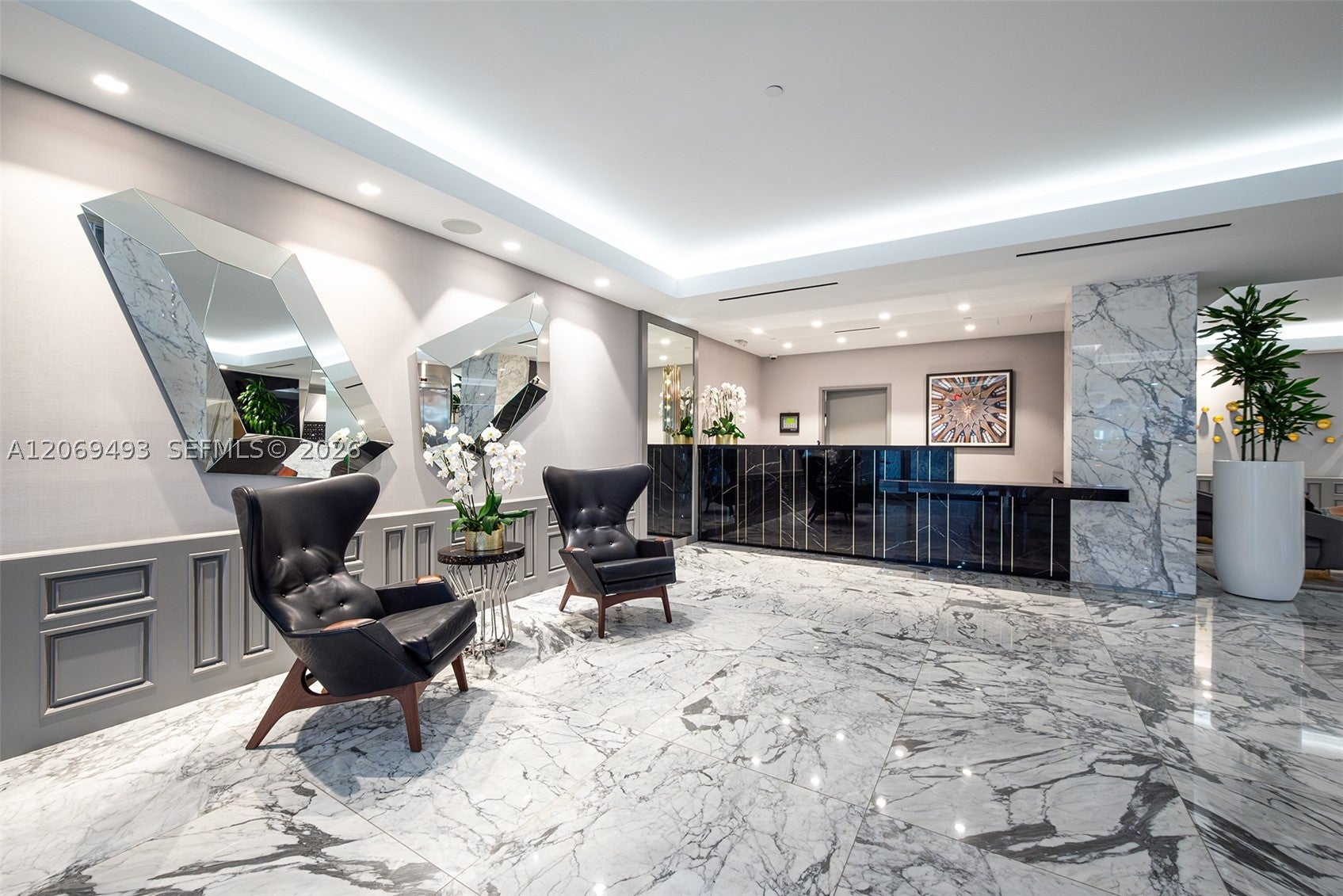 11 Island Ave 906