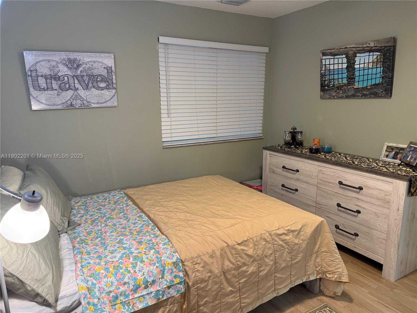 TWIN LAKE GARDENS - Residential Lease