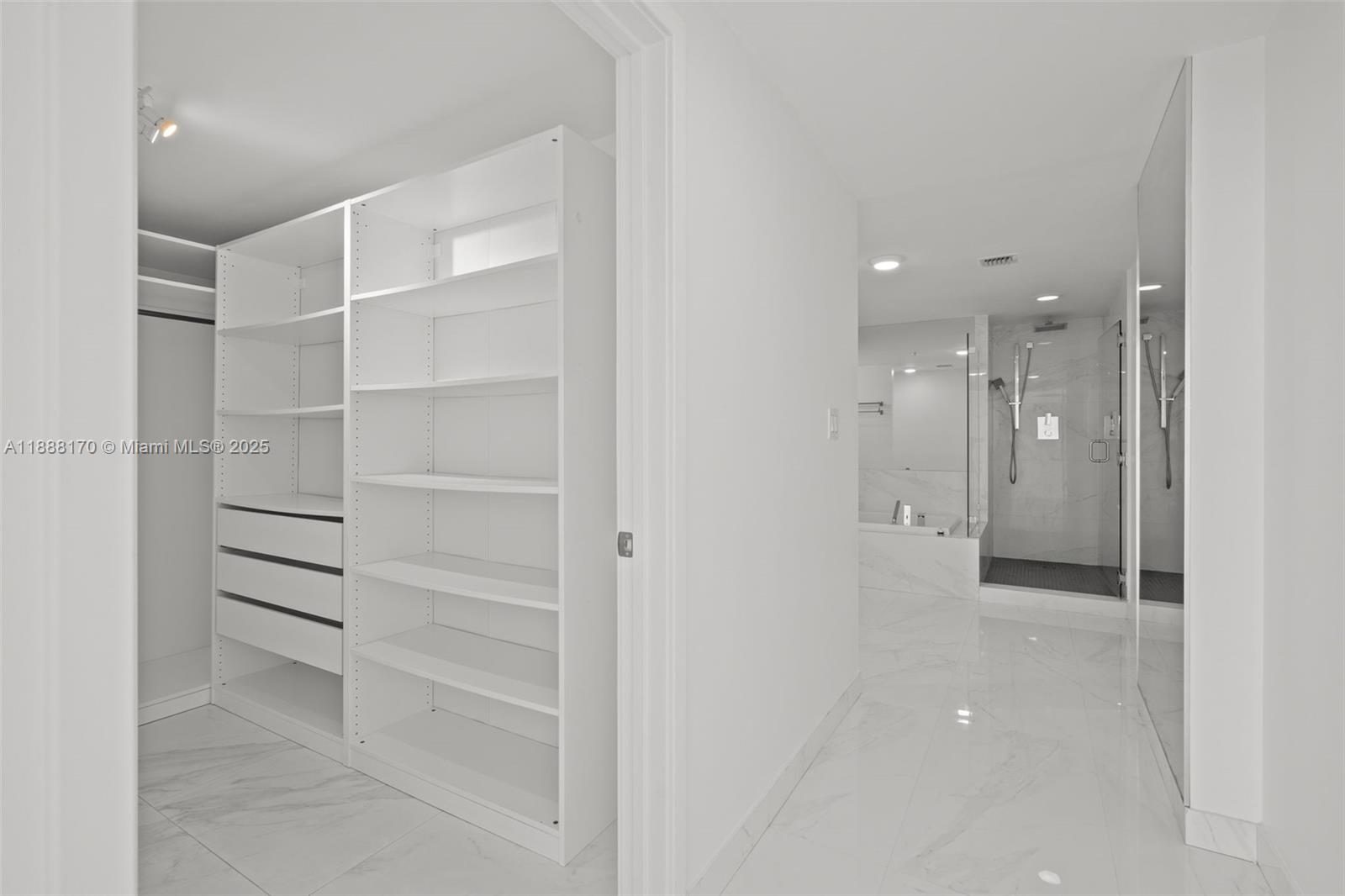 400 SUNNY ISLES CONDO - Residential Lease