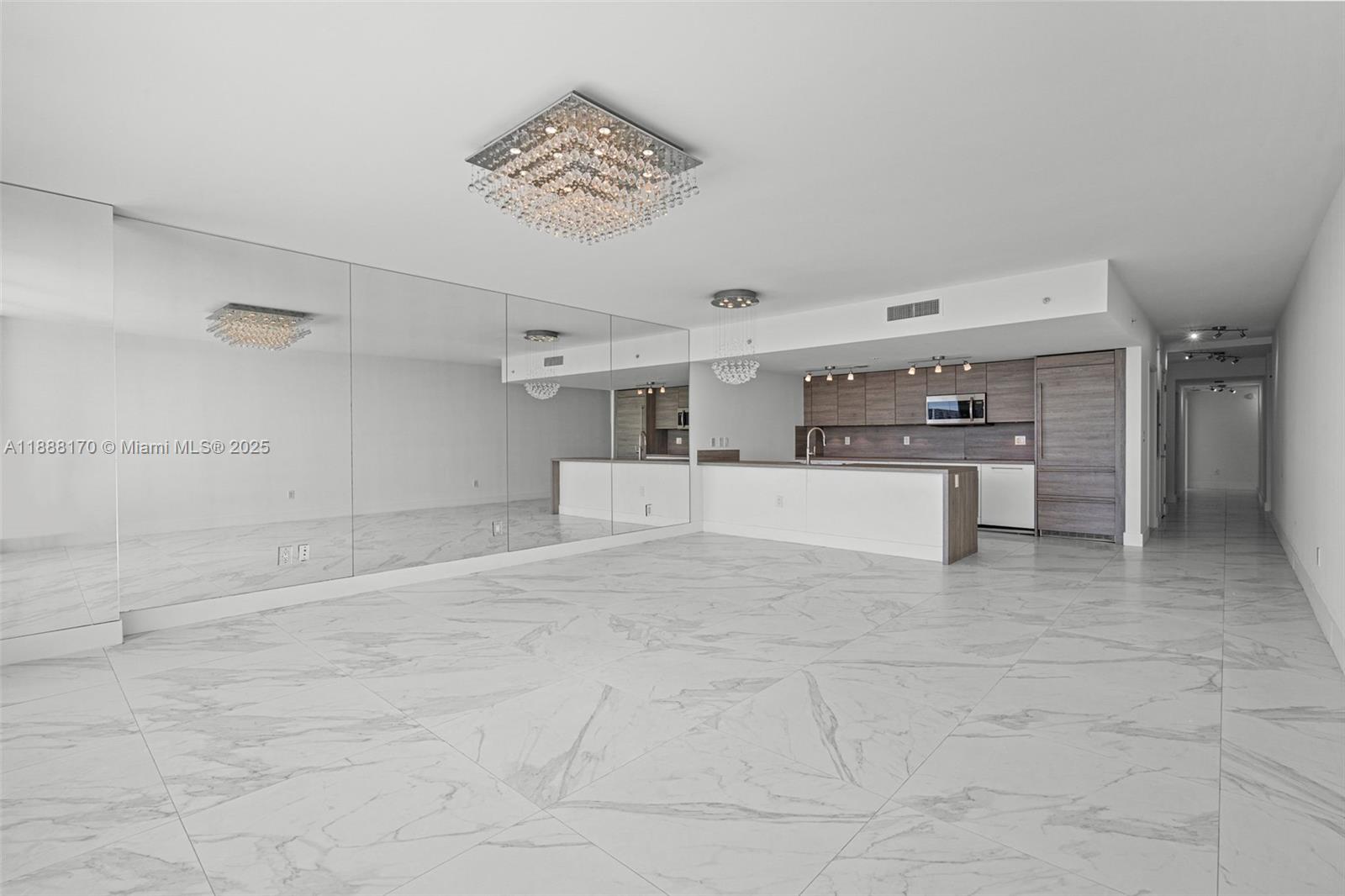 400 SUNNY ISLES CONDO - Residential Lease