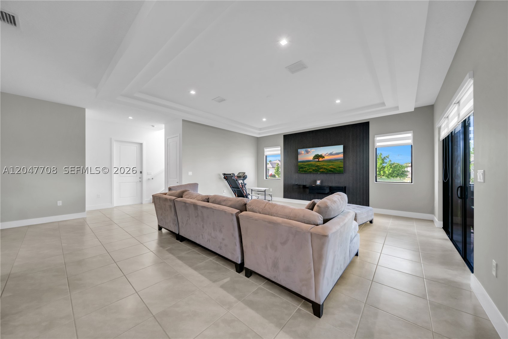 5206 Karlia Dr