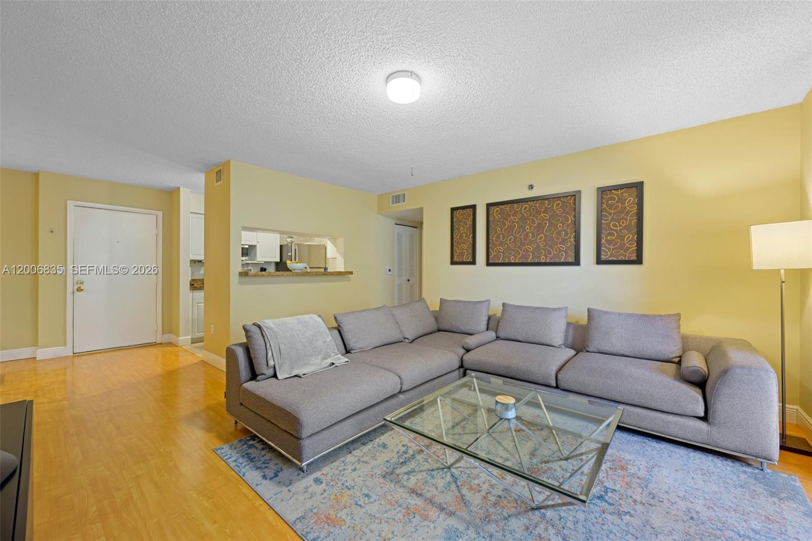 19555 E Country Club Dr 8303