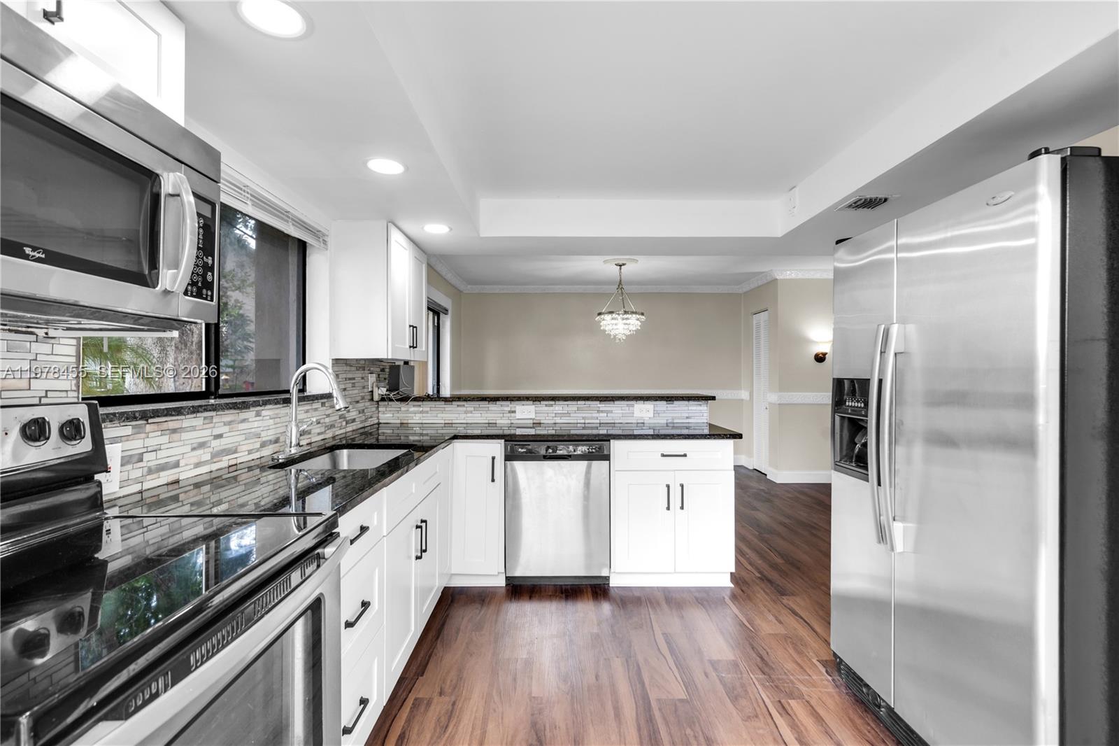 WIMBLEDON AT JACARANDA CO - Residential