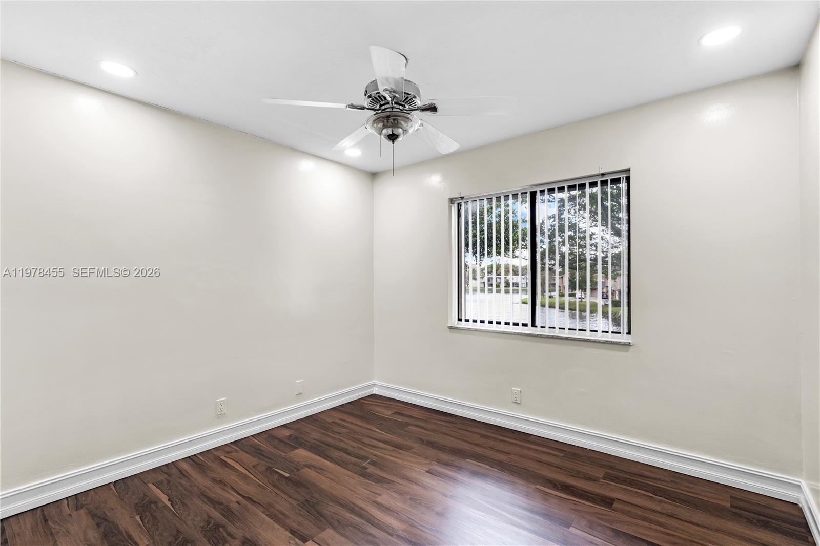 WIMBLEDON AT JACARANDA CO - Residential