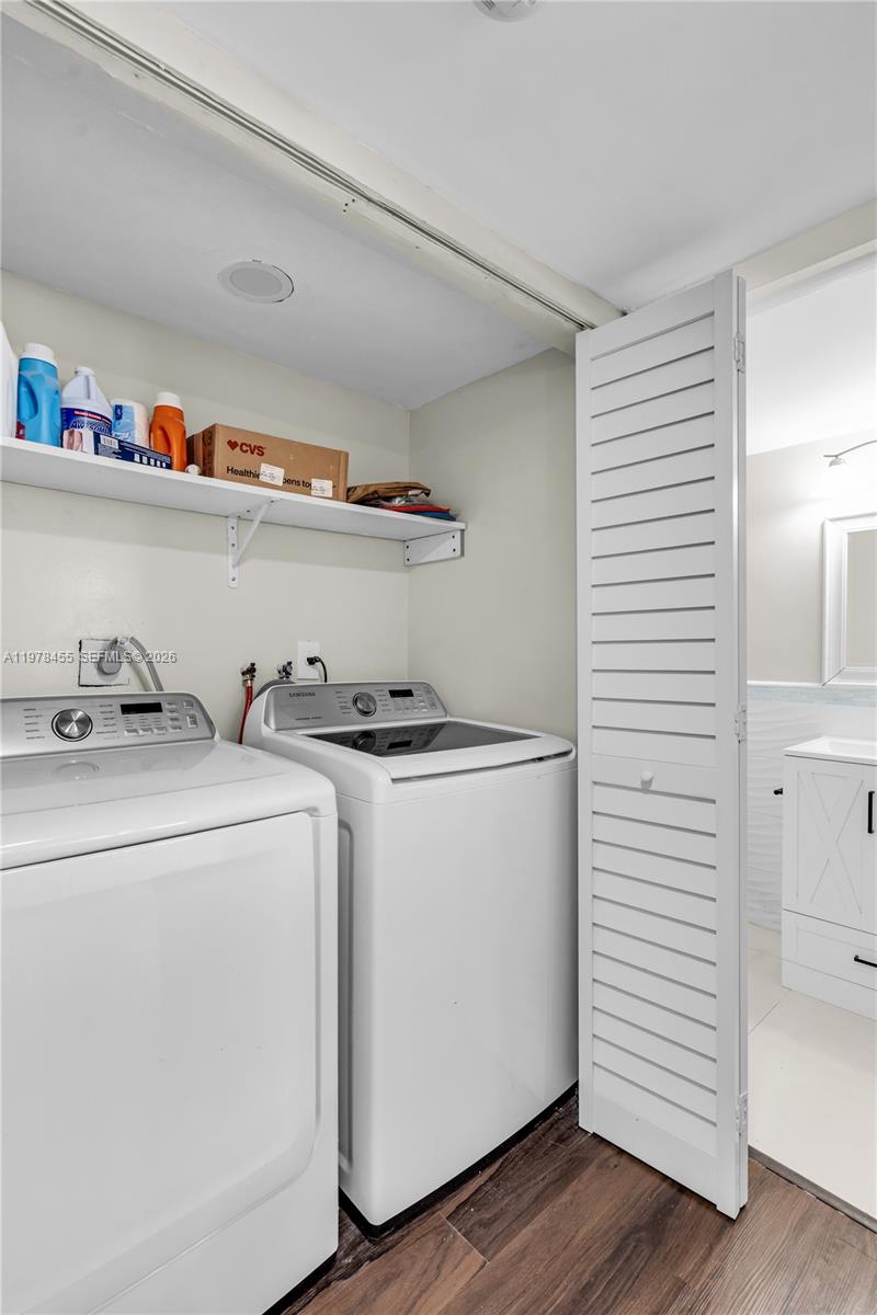 WIMBLEDON AT JACARANDA CO - Residential