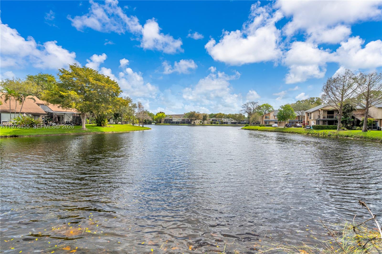 WIMBLEDON AT JACARANDA CO - Residential