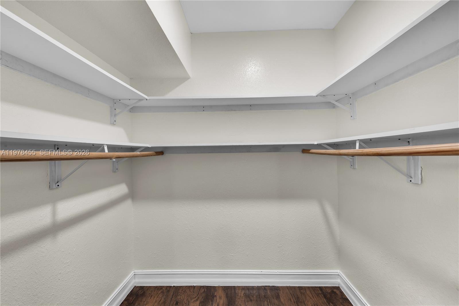 WIMBLEDON AT JACARANDA CO - Residential