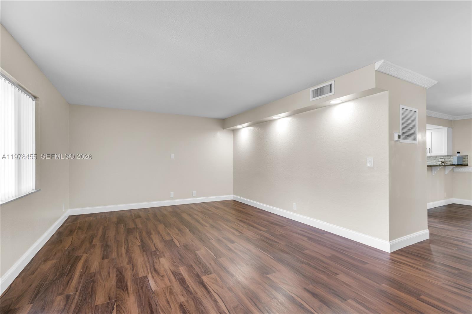 WIMBLEDON AT JACARANDA CO - Residential