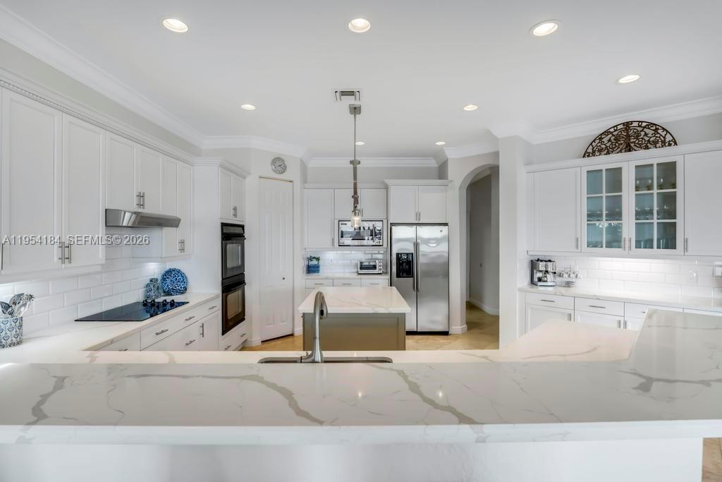 SUNSET LAKES PLAT TWO - Residential