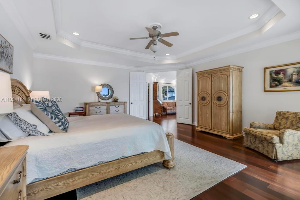 SUNSET LAKES PLAT TWO - Residential