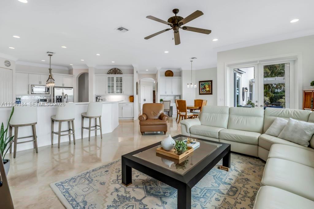 SUNSET LAKES PLAT TWO - Residential