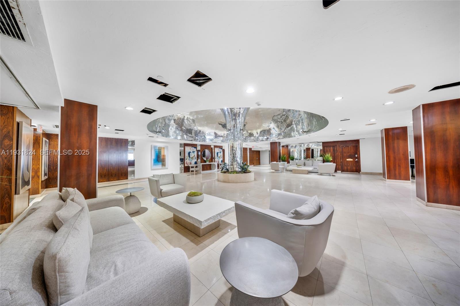 MIRASOL OCEAN TOWERS COND - Residential