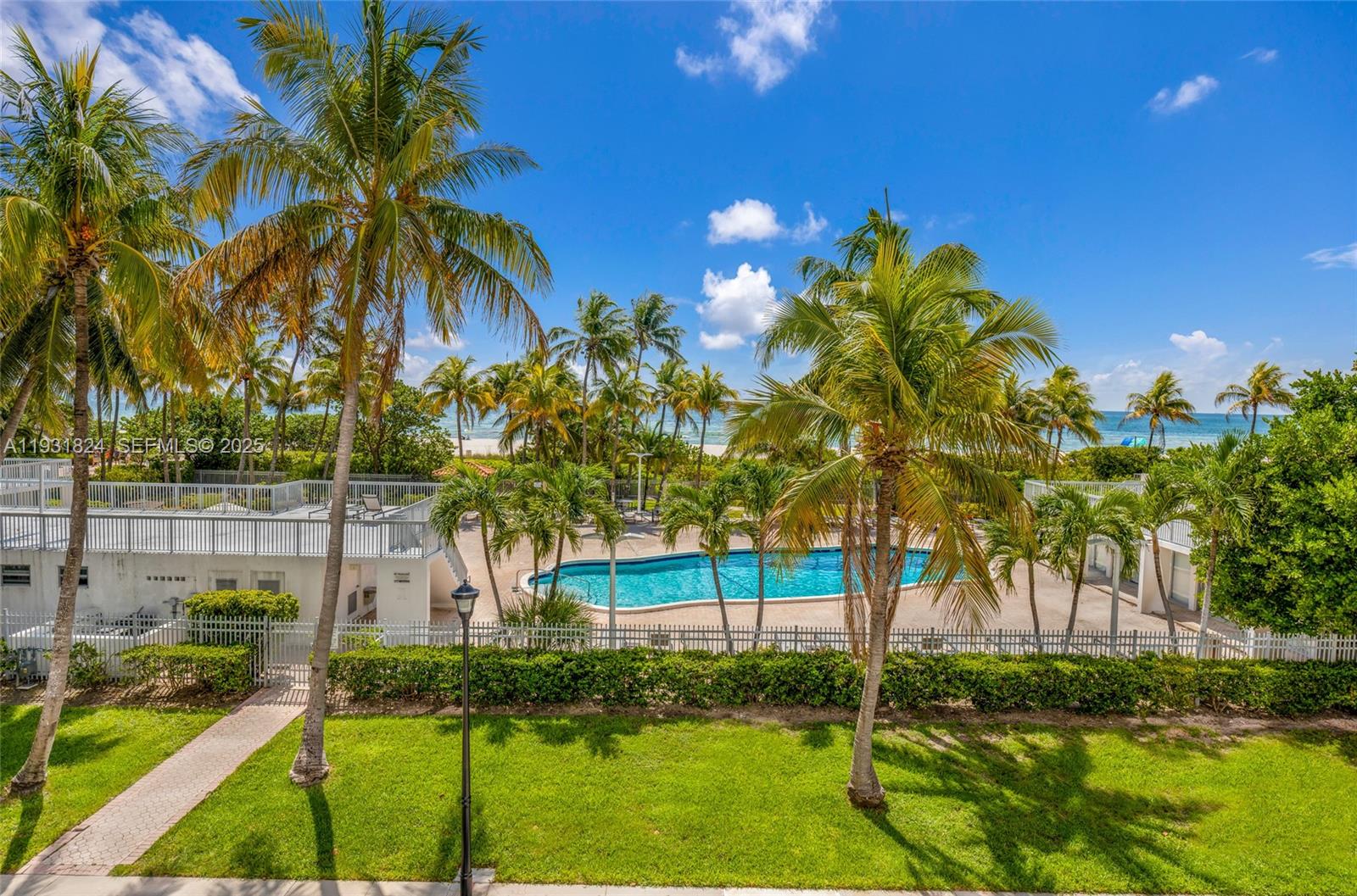 MIRASOL OCEAN TOWERS COND - Residential