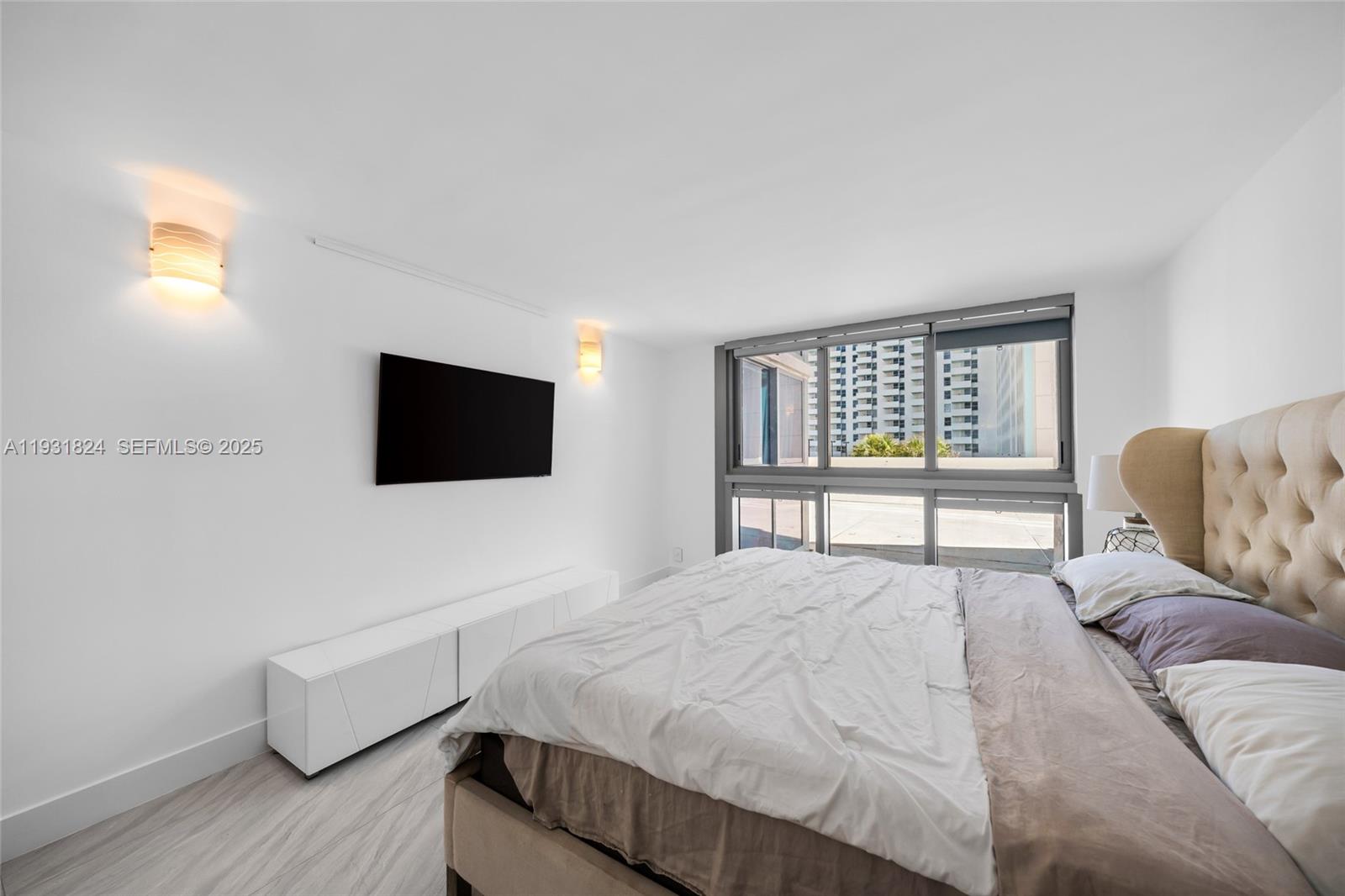 MIRASOL OCEAN TOWERS COND - Residential