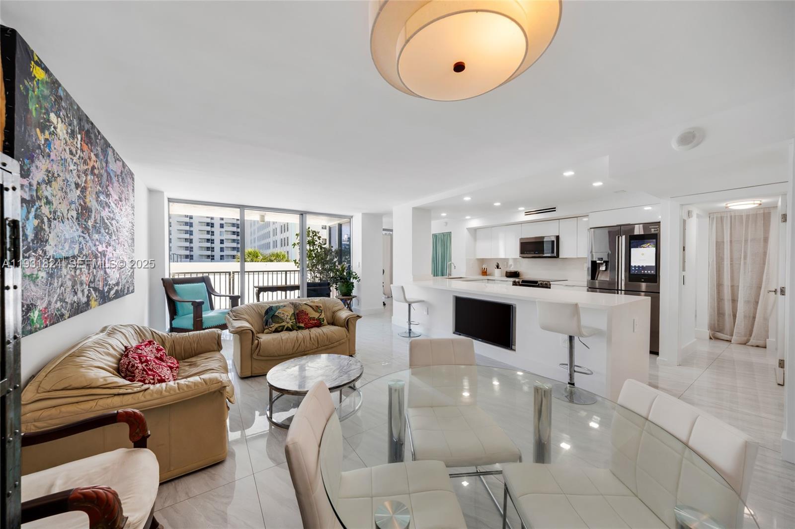 MIRASOL OCEAN TOWERS COND - Residential