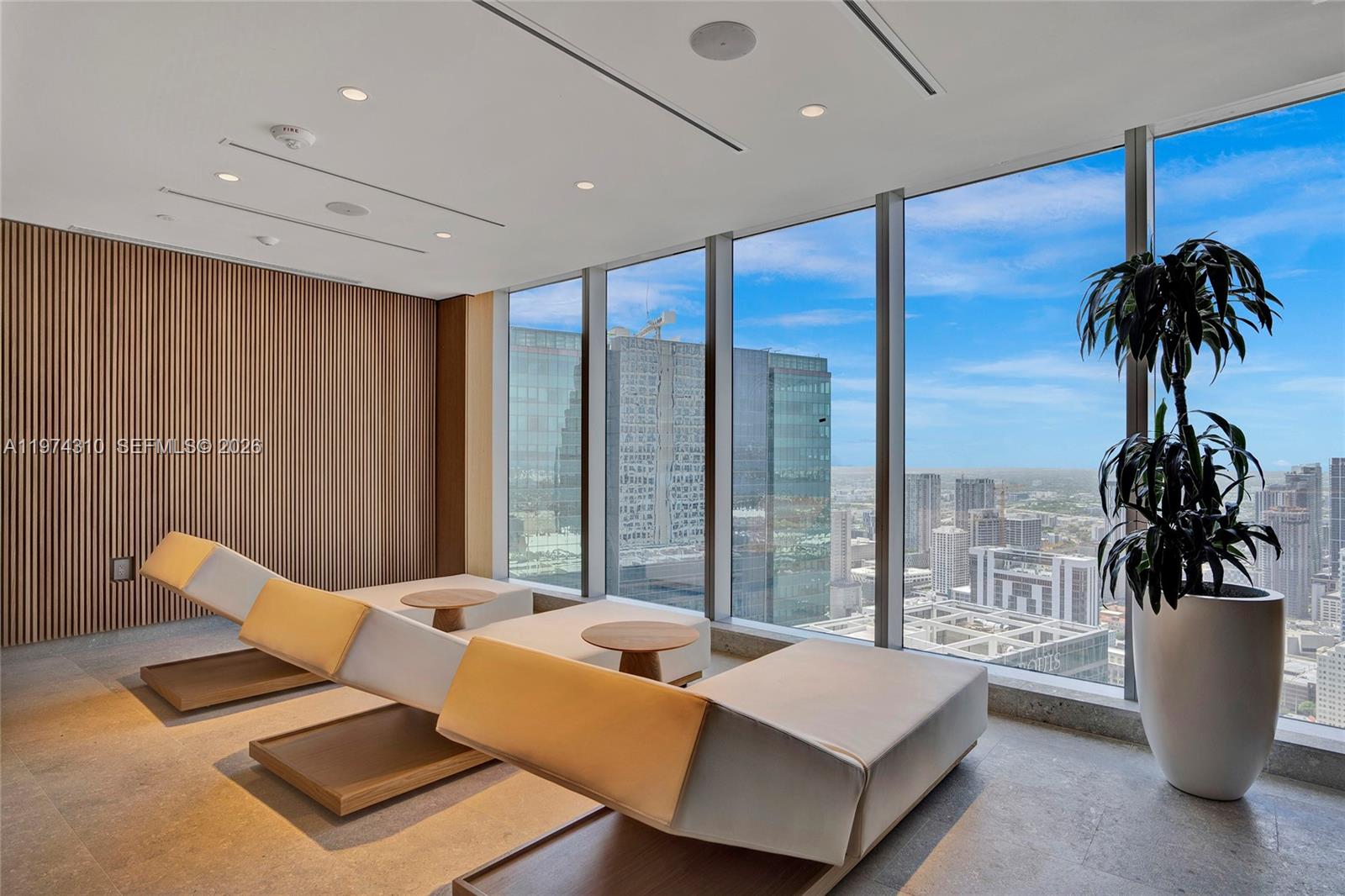 300 Biscayne Boulevard Way - Residential