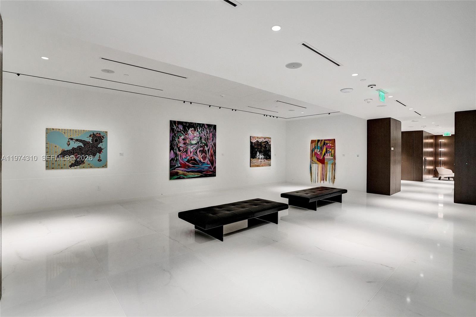 300 Biscayne Boulevard Way - Residential