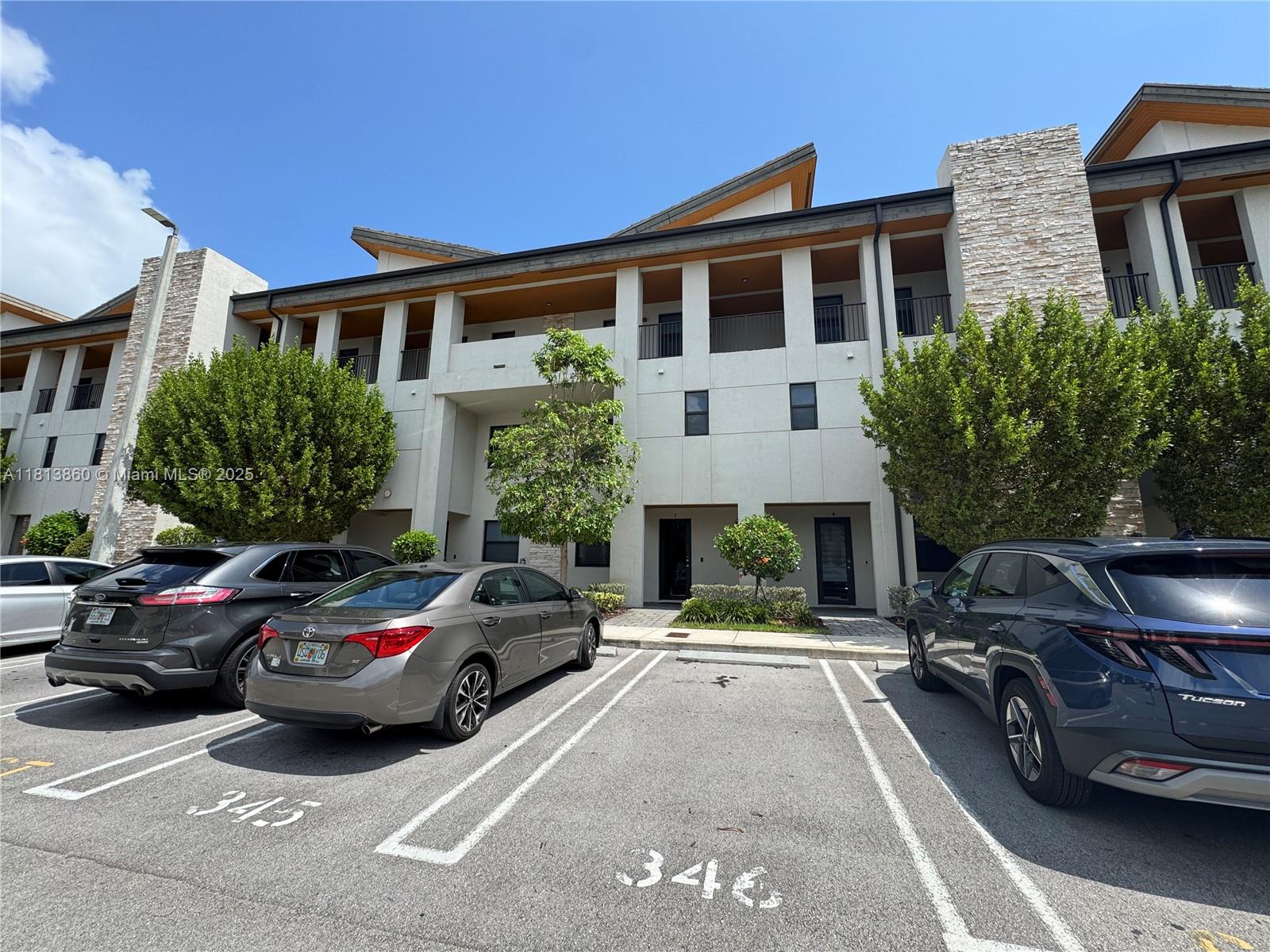 Rental Property at 10419 Nw 82nd St 7, Doral, Miami-Dade County, Florida - Bedrooms: 3 
Bathrooms: 3  - $3,400 MO.