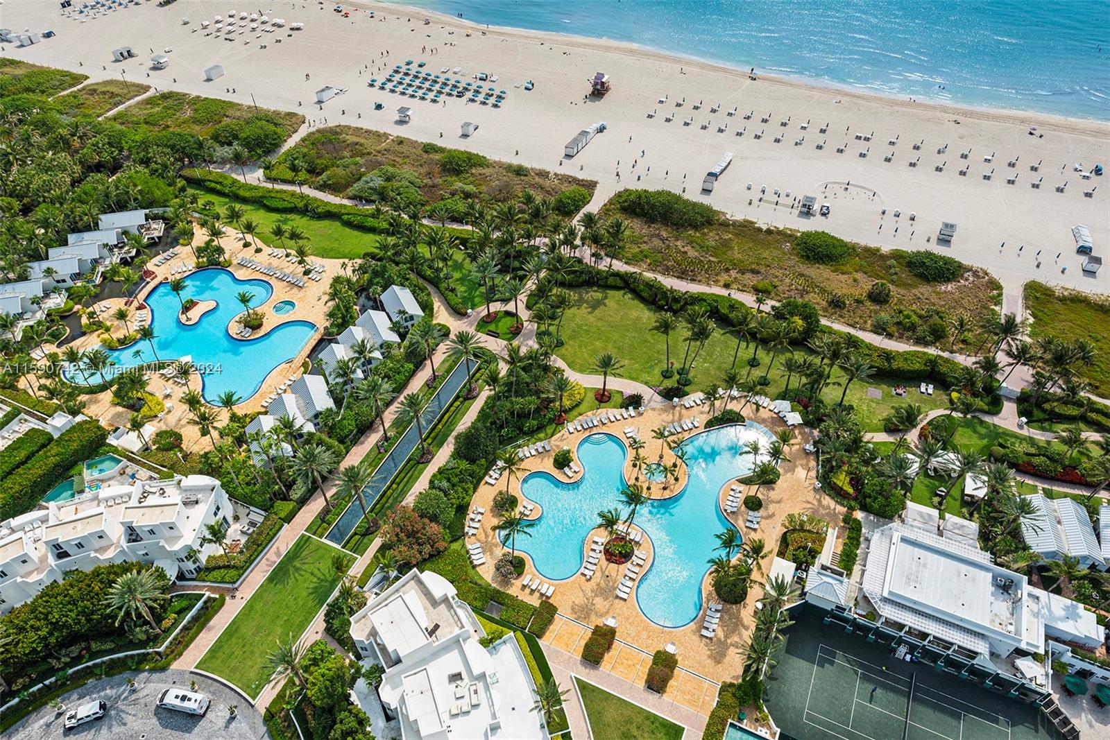 CONTINUUM ON SOUTH BEACH - Residential