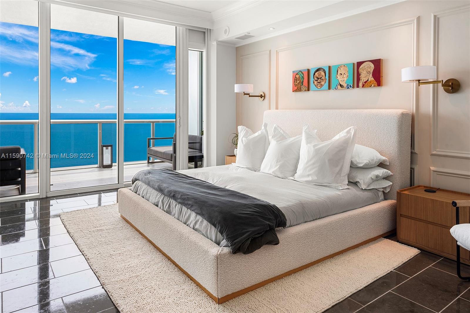 CONTINUUM ON SOUTH BEACH - Residential