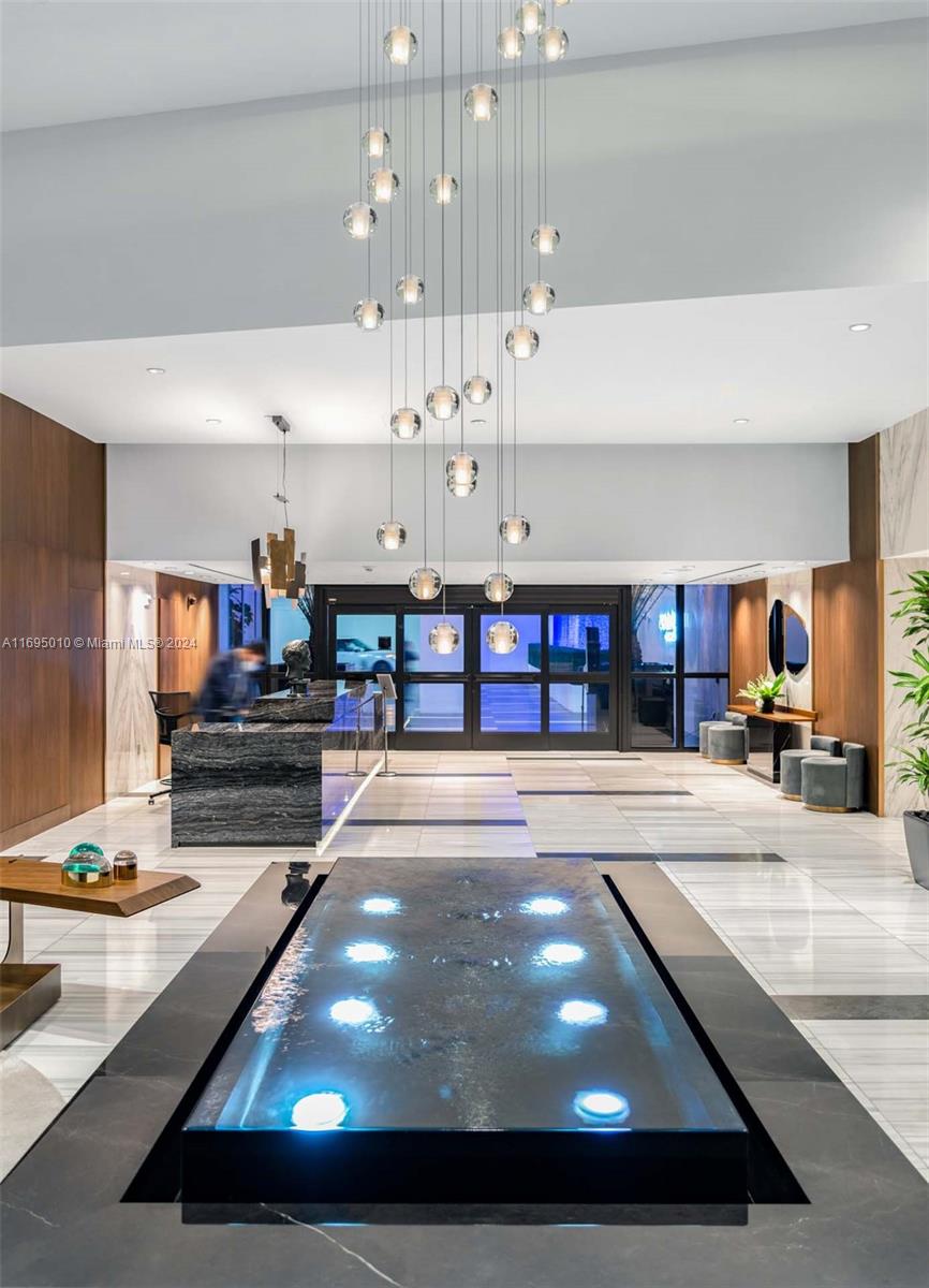 MARQUIS RESIDENCES - Residential
