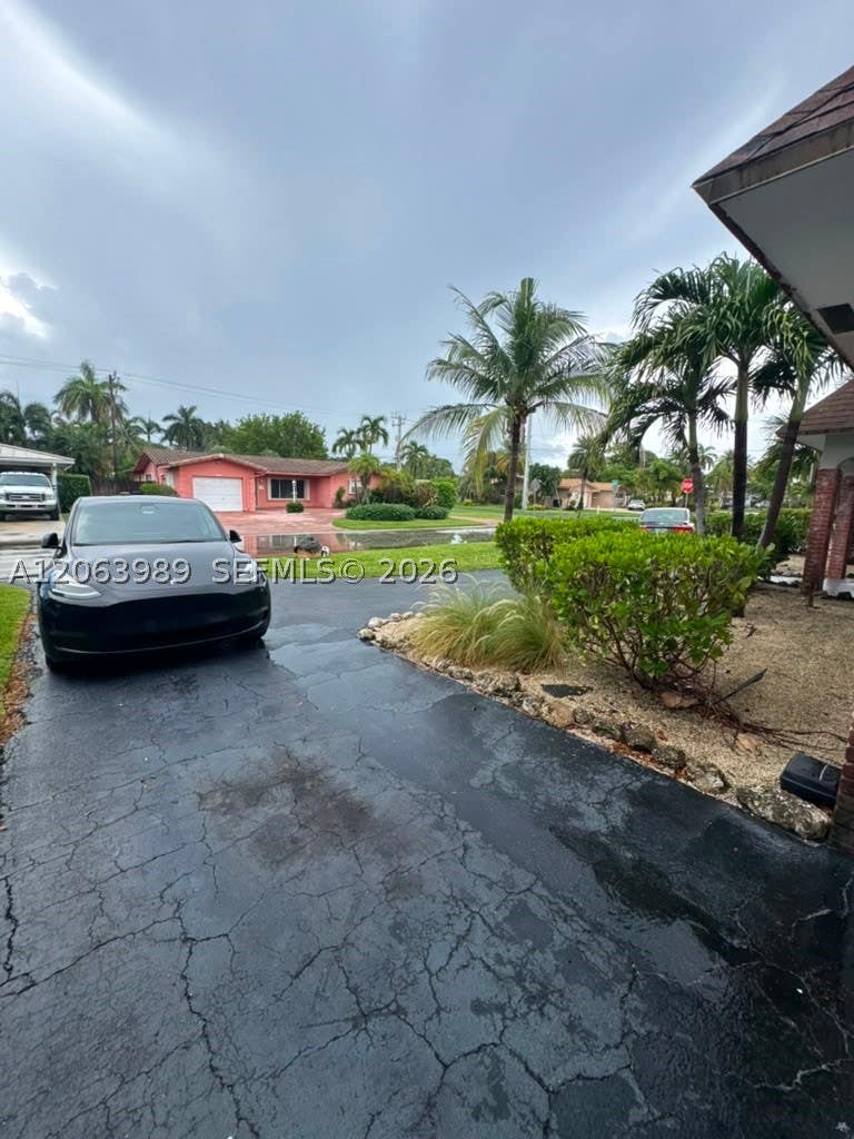 Photo of 2020 NE 33rd St #2020, Lighthouse Point, FL 33064 (MLS # A12063989)