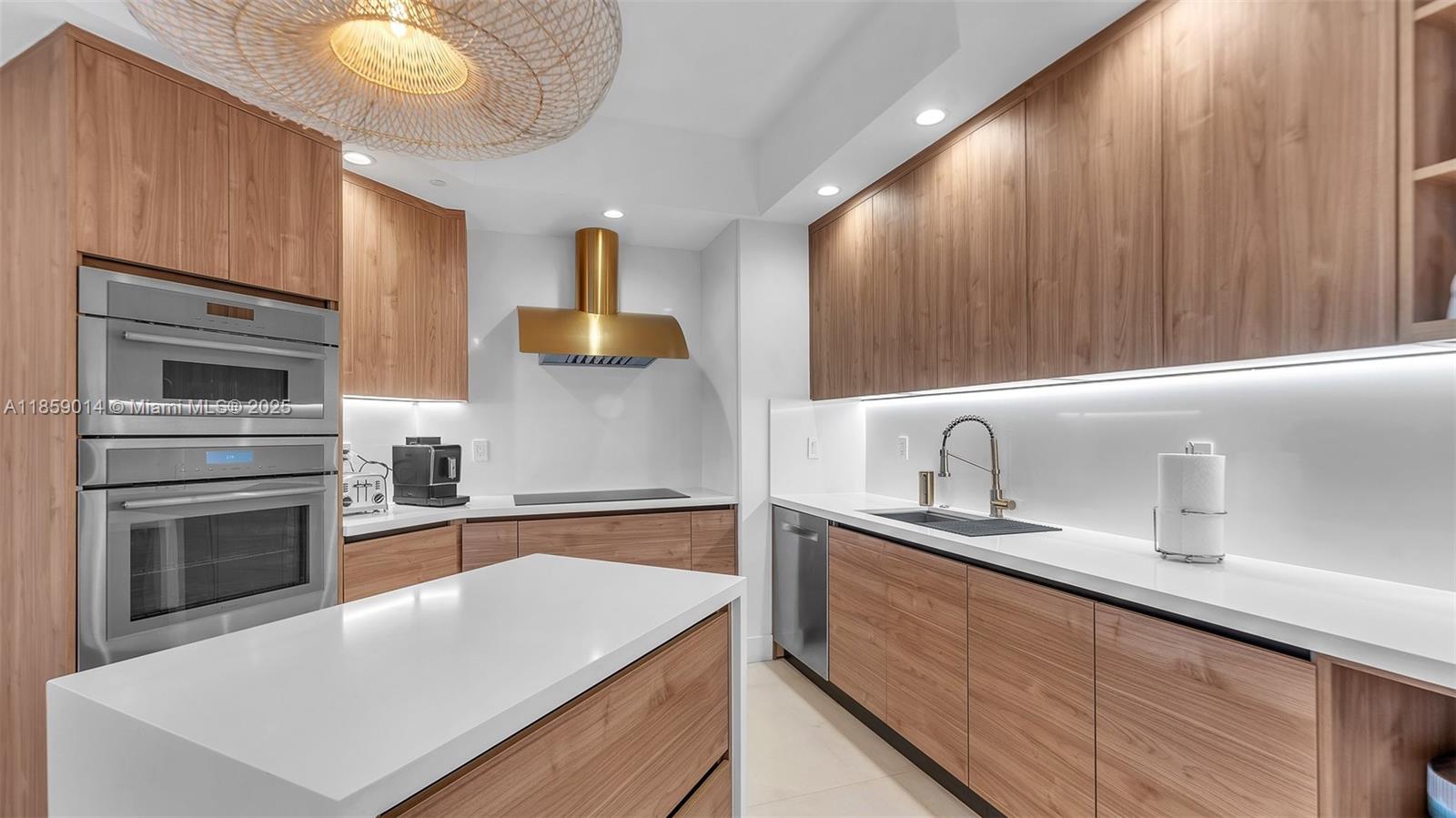 THE GABLES CONDO - Residential