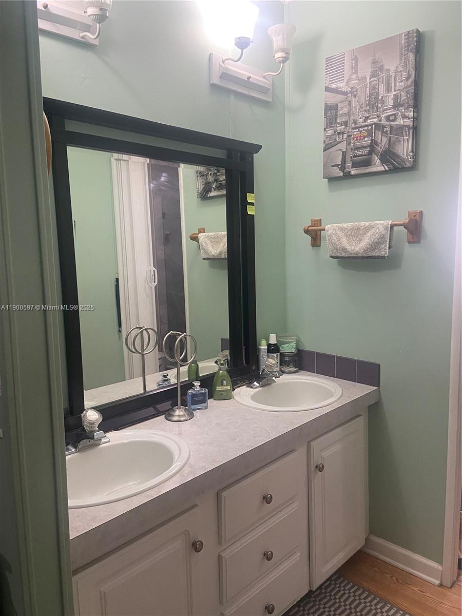 GOLDCOASTER MOBIL HOME - Residential