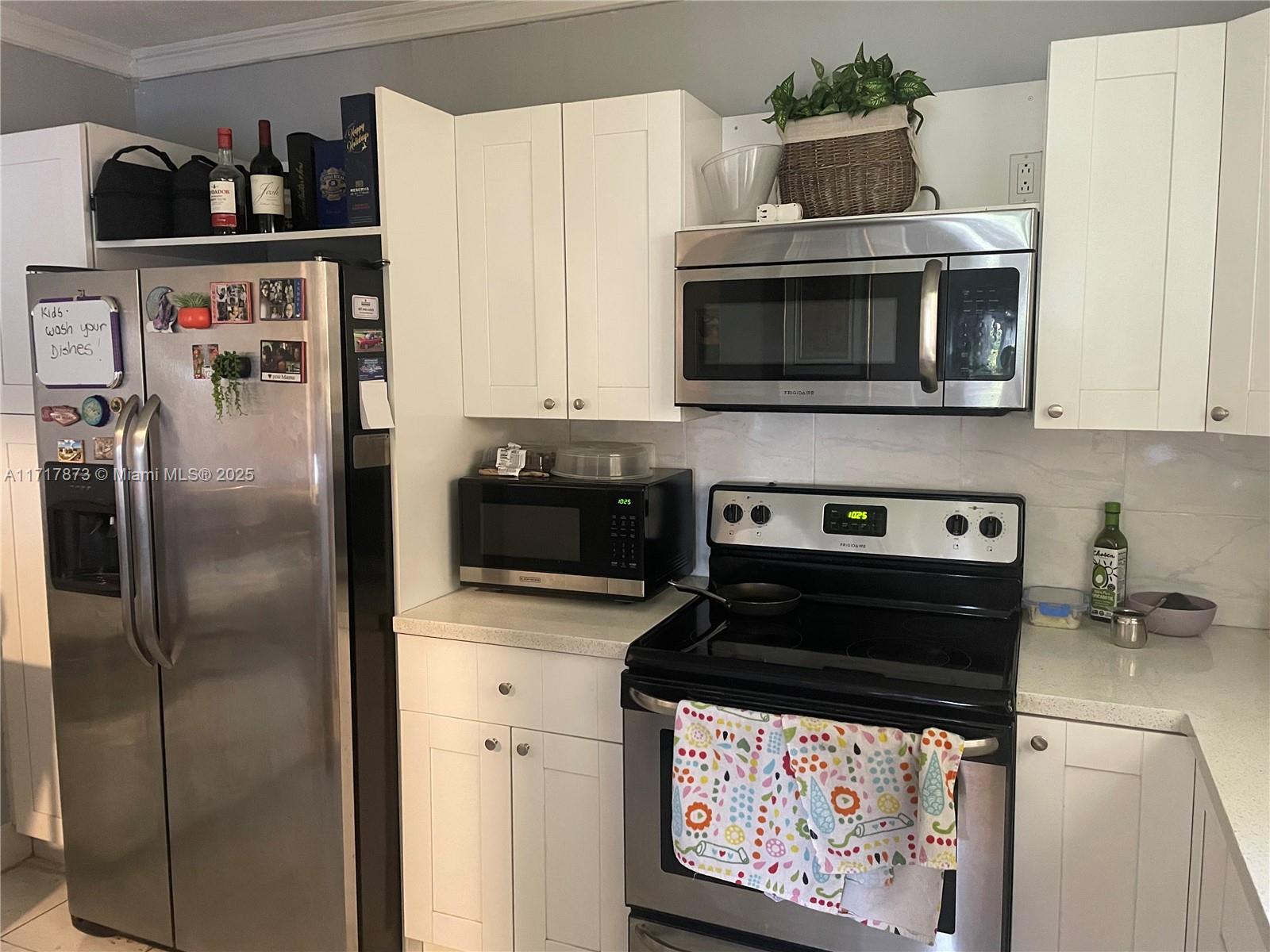 Property for Sale at 13715 Kendale Lakes Cir A-116, Miami, Broward County, Florida - Bedrooms: 3 
Bathrooms: 2  - $350,000