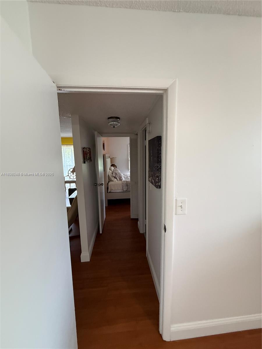 INVERRARY COUNTRY CLUB - Residential Lease