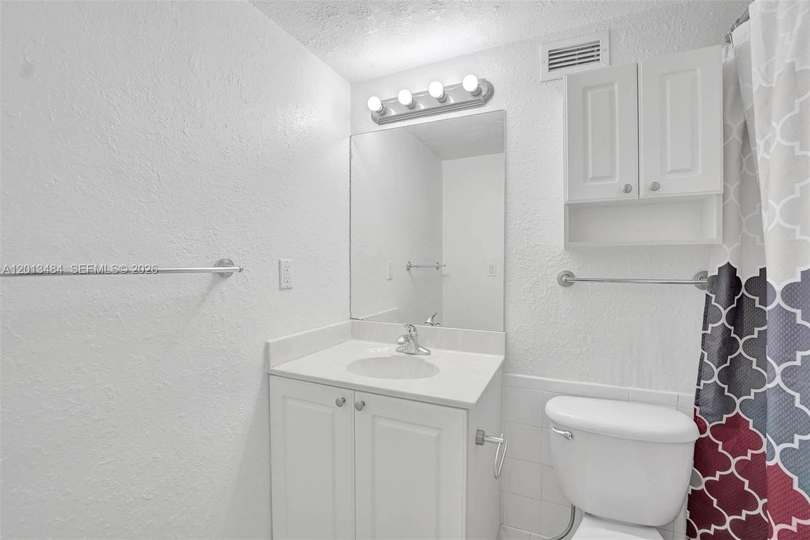 WAVE CONDO - Residential Lease