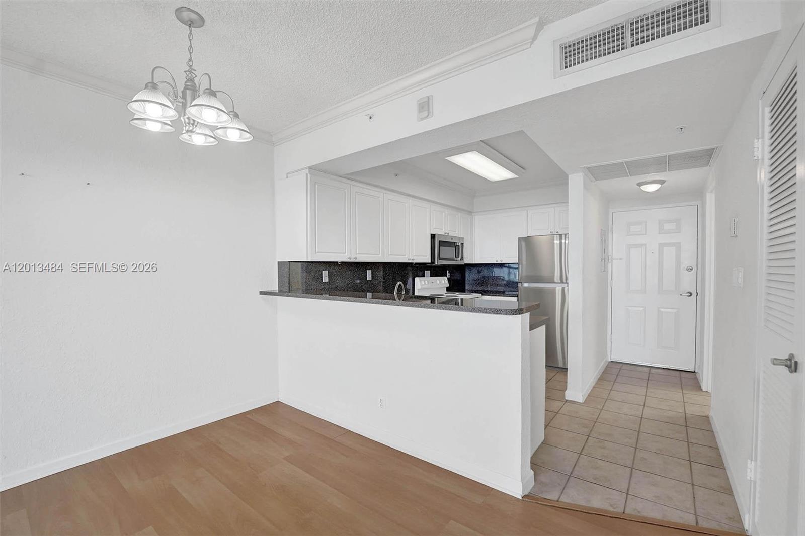 WAVE CONDO - Residential Lease