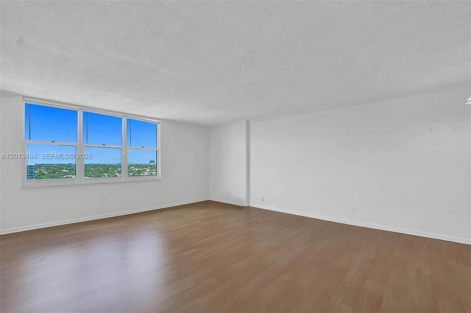 WAVE CONDO - Residential Lease