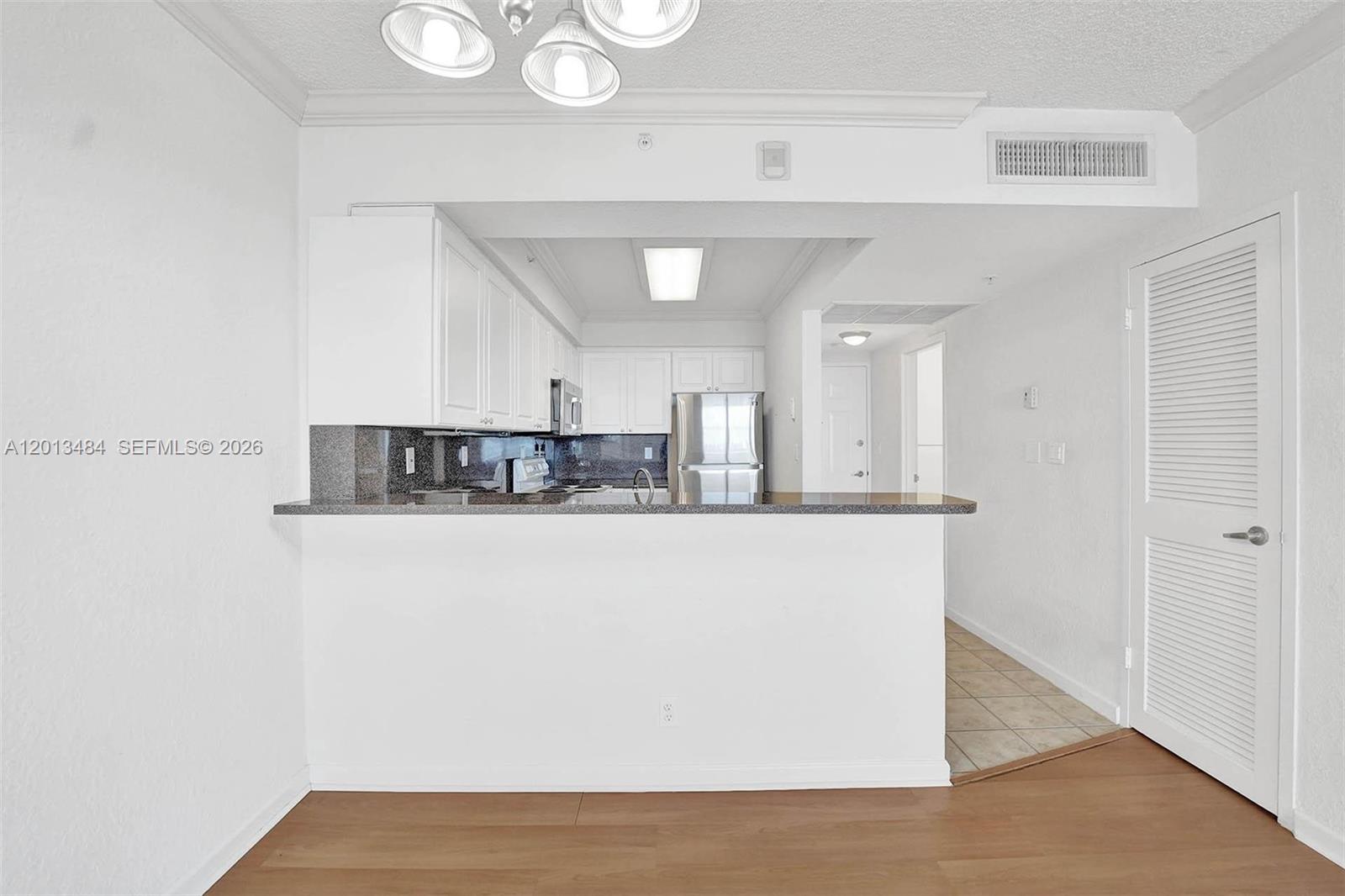 WAVE CONDO - Residential Lease