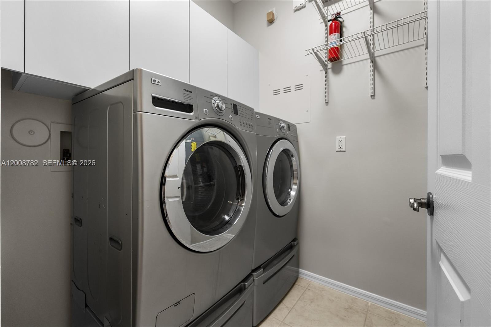 VILLAGES OF WINDSOR 4 - Residential