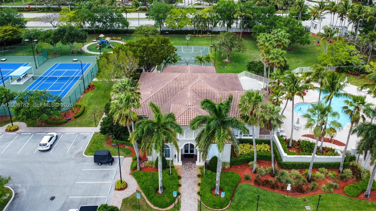 VILLAGES OF WINDSOR 4 - Residential