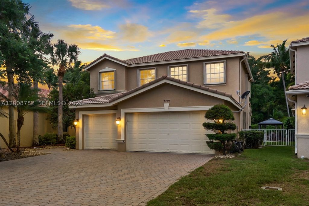 Photo of 7199 Via Leonardo, Lake Worth, FL 33467 (MLS # A12008782)