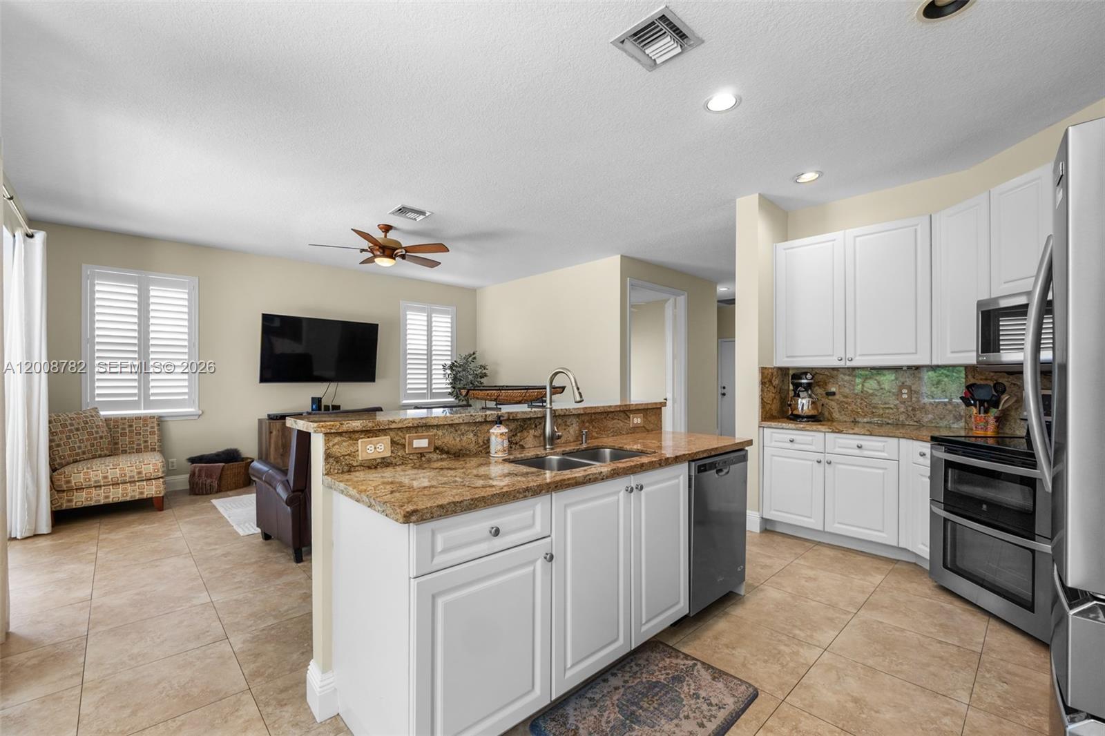 VILLAGES OF WINDSOR 4 - Residential