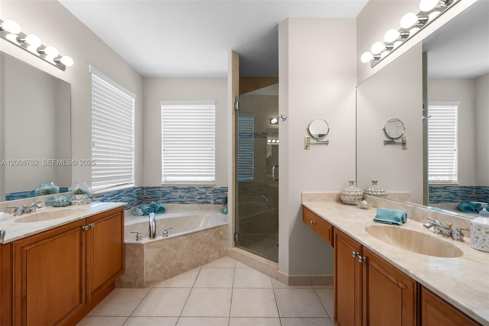 VILLAGES OF WINDSOR 4 - Residential