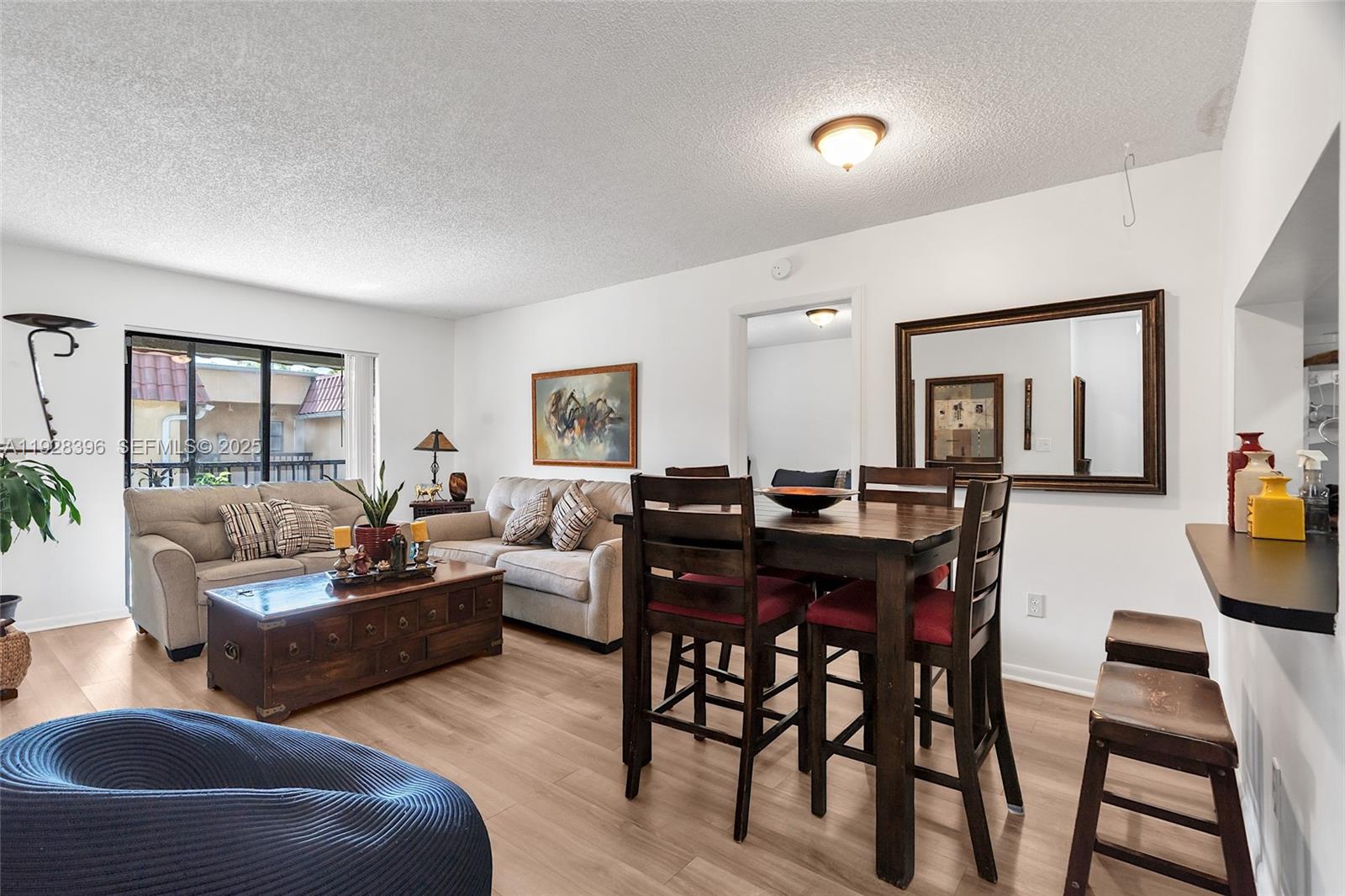 BANYAN TREE FIVE CONDO - Residential