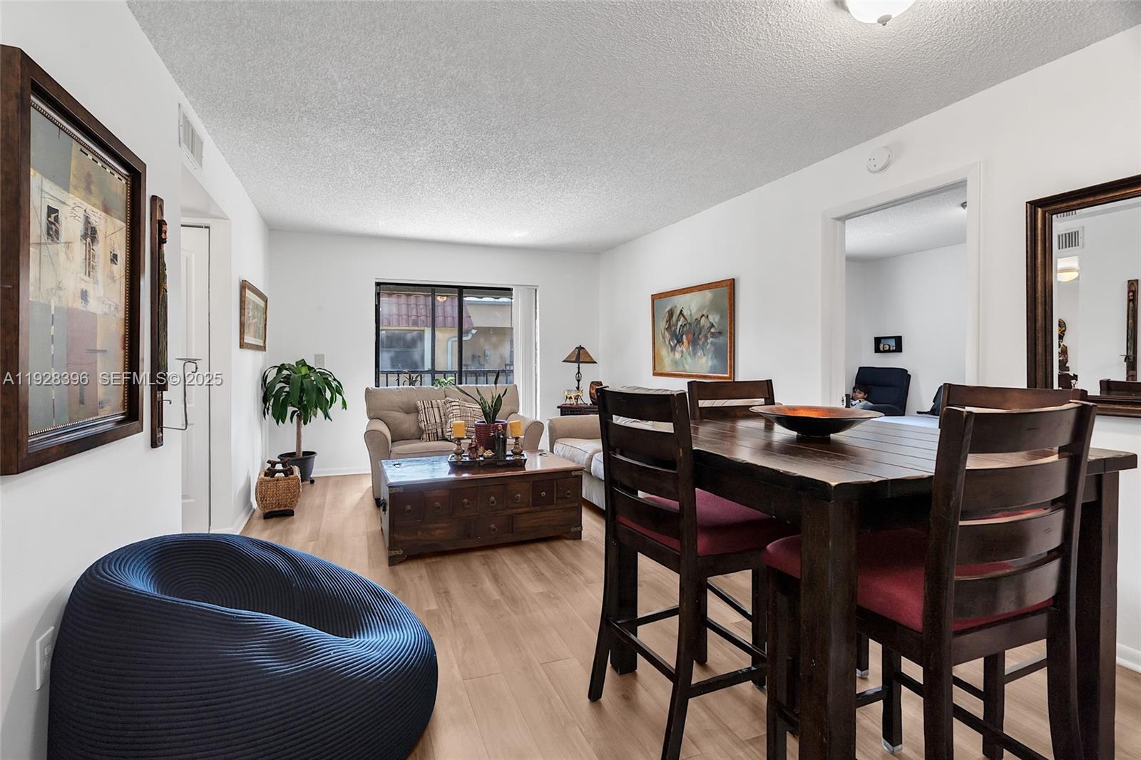 BANYAN TREE FIVE CONDO - Residential