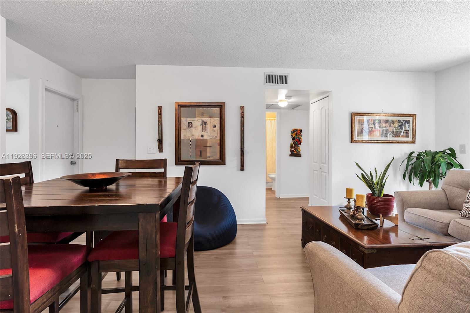 BANYAN TREE FIVE CONDO - Residential