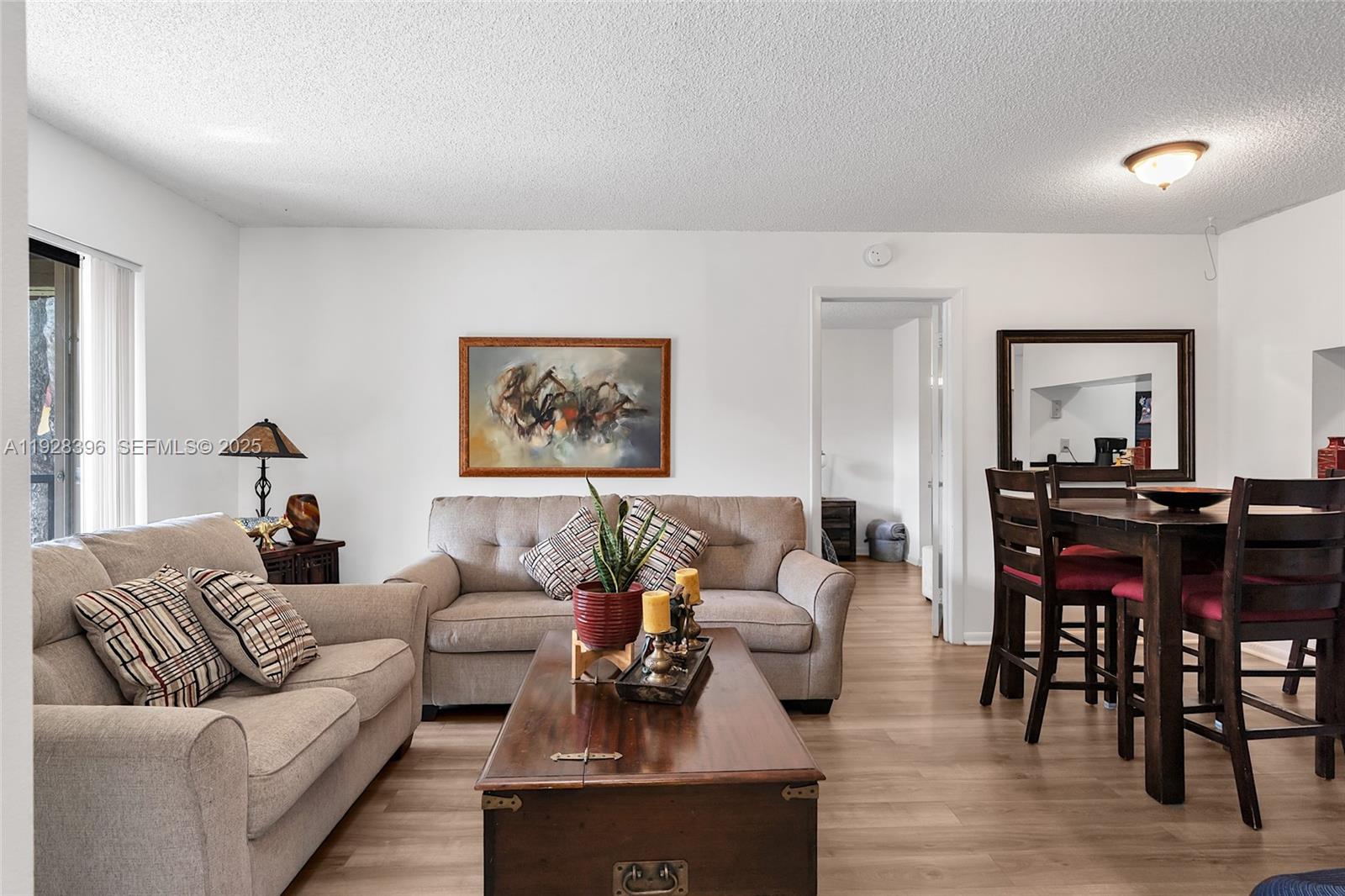 BANYAN TREE FIVE CONDO - Residential