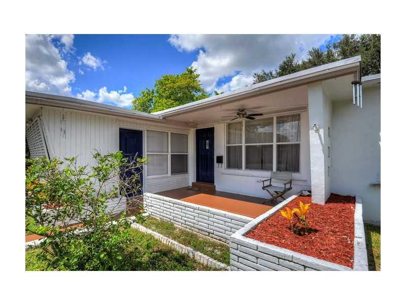 CENTRAL GOLF SEC OF HOLLY - Residential