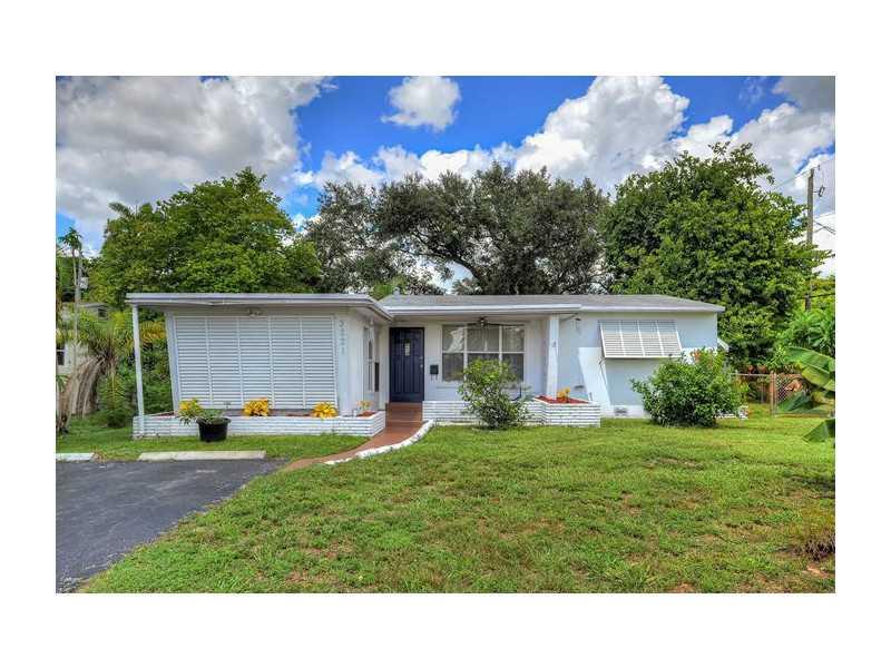 CENTRAL GOLF SEC OF HOLLY - Residential