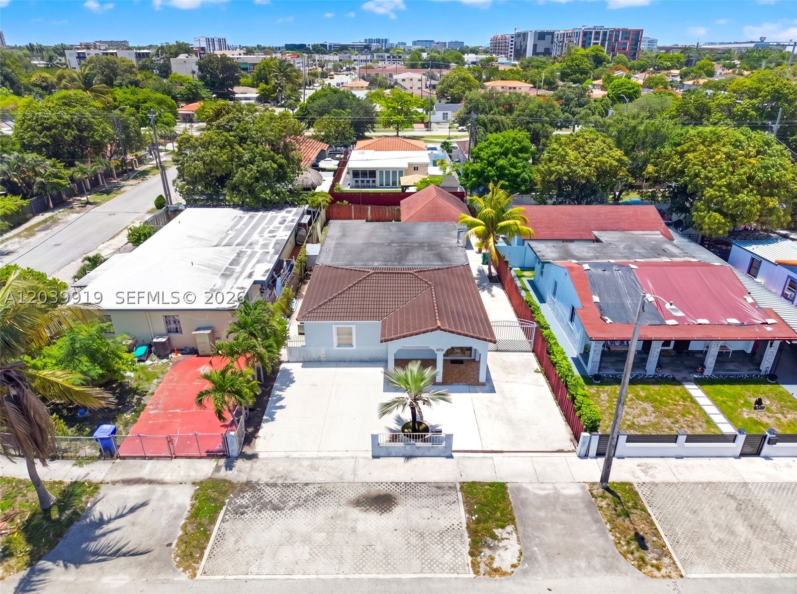 920 NW 35th Ave