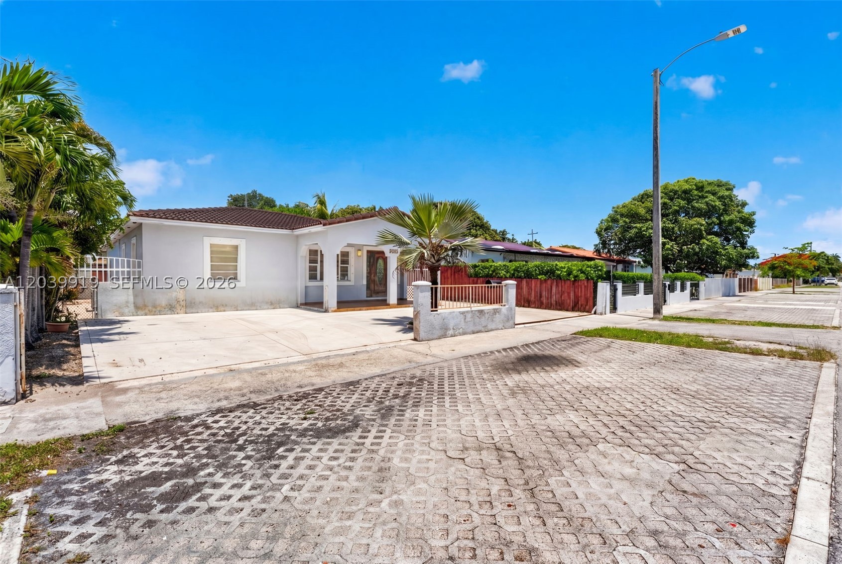 920 NW 35th Ave